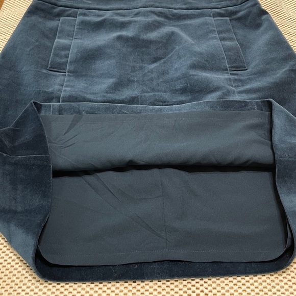 Ann Taylor Blue Velvet Skirt - Sz 6 - Picture 9 of 10